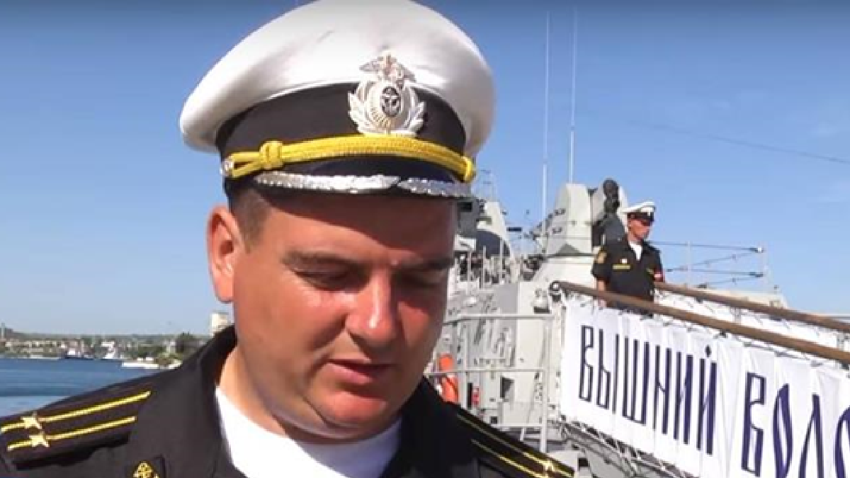 Командиру російського катера оголосили підозру у держзраді – ДБР